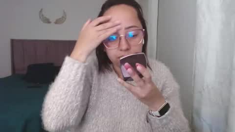 Snapshot of lumi_84 chatting on January 12, 12:49 am LUMI online show from January 12, 12:49 am