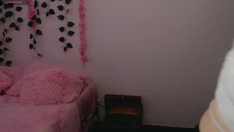 Snapshot of luna_lgomez chatting on March 8, 11:03 am luna online show from March 8, 11:03 am