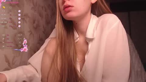 Luna online show from December 18, 11:42 pm