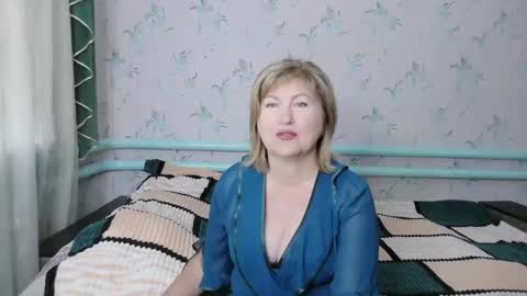 Snapshot of luna_lure11 chatting on September 17, 9:51 am luna_lure11 online show from September 17, 9:51 am