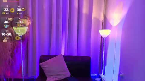 luna vex online show from November 7, 3:56 am