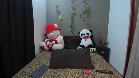 lunaa mayer online show from January 28, 2:32 am