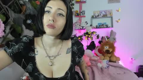 lunacristal_moon online show from February 1, 5:28 am