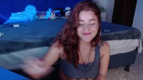 Julieth  online show from November 11, 1:12 am