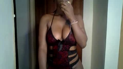 lunargoddess45 online show from February 8, 1:42 am