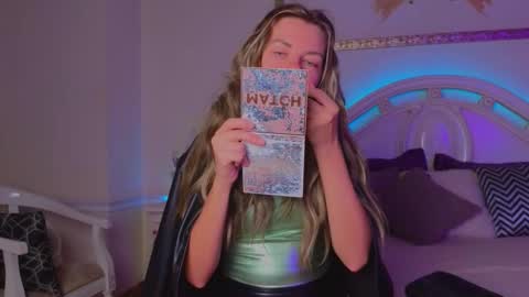 Luna Rishi online show from October 11, 11:58 am