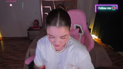 LUNA ROSE online show from March 27, 4:47 am