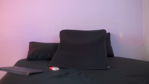 lupe online show from February 25, 7:45 pm