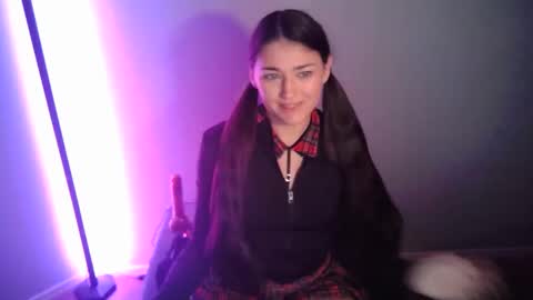 lushlolly online show from January 25, 6:23 am