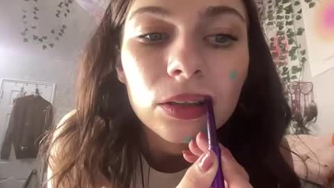 luvkoko online show from November 8, 9:36 am