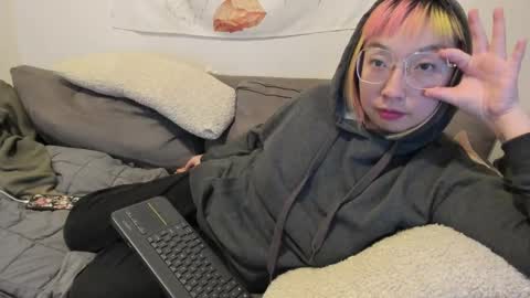 LuxGray online show from December 4, 5:27 am