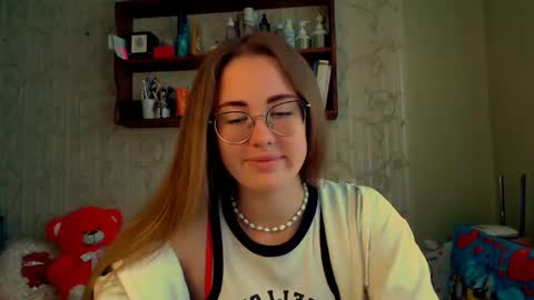 Katie online show from October 1, 9:47 am