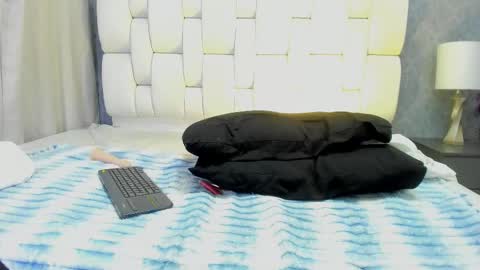 Luz online show from December 4, 11:45 am