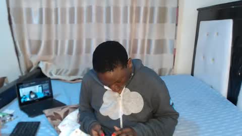 Snapshot of lyiajee chatting on October 13, 7:44 am lyiajee online show from October 13, 7:44 am