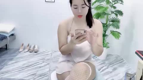 lyly_sweet97 online show from September 22, 12:31 am