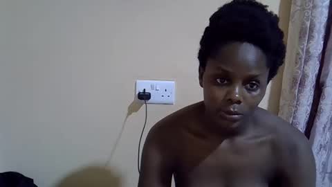 lyn_anna online show from December 1, 5:00 am