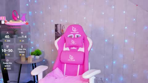 Lynn online show from October 23, 1:11 am