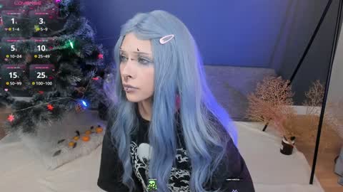 Lynn online show from December 31, 1:08 pm