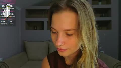 Snapshot of lynntiny chatting on October 14, 5:26 pm Lynn online show from October 14, 5:26 pm