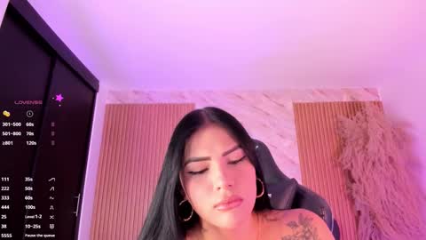    VIVIANA    online show from October 6, 11:31 pm