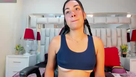 Lizzy smith  online show from September 16, 7:44 pm