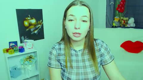 Vikki online show from February 22, 12:06 pm