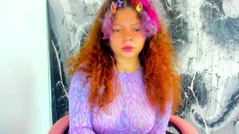 Snapshot of madam_sativa chatting on October 6, 5:18 pm di online show from October 6, 5:18 pm