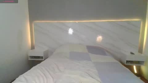 Paris online show from September 23, 3:21 pm