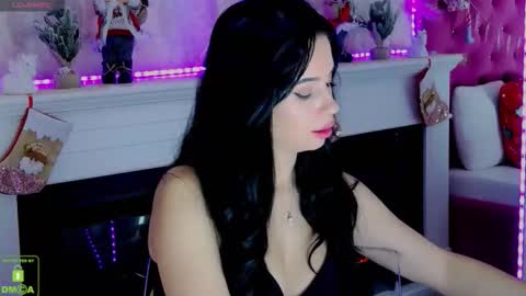 Maddy online show from December 16, 1:39 pm