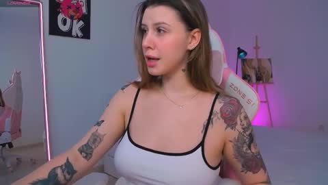 Snapshot of made_by_heaven chatting on February 24, 11:41 am Rada online show from February 24, 11:41 am