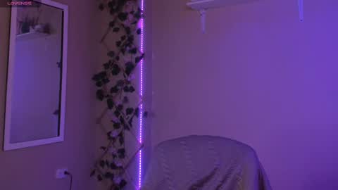 Madeline  online show from September 9, 1:16 am