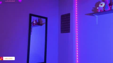 Madeline  online show from December 29, 5:21 am