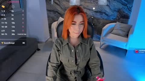 Snapshot of madelinefox_ chatting on January 21, 8:41 am Madeline online show from January 21, 8:41 am