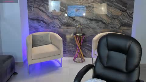 Madeline online show from January 9, 10:41 am