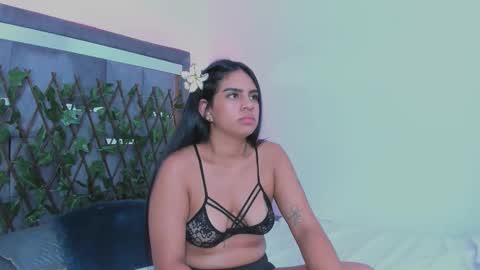 madelinesquit online show from February 24, 12:15 pm