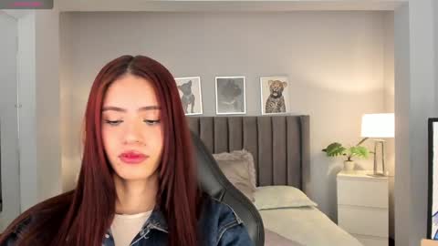 Madie  online show from December 22, 11:54 am