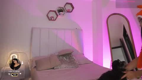 Valentina   1030   530  -  online show from October 2, 4:39 am