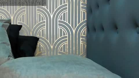   online show from January 9, 3:15 am