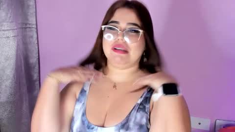 madissonlee__ online show from November 24, 7:16 pm