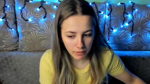 Maggie online show from December 19, 4:16 am