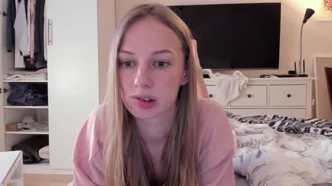 Alice  online show from January 13, 9:08 am