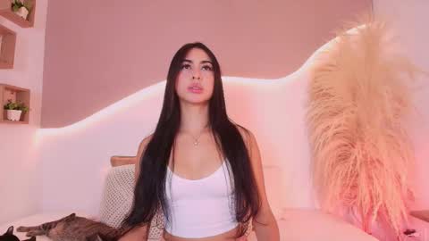 MAIA  LIA  online show from February 13, 12:12 am