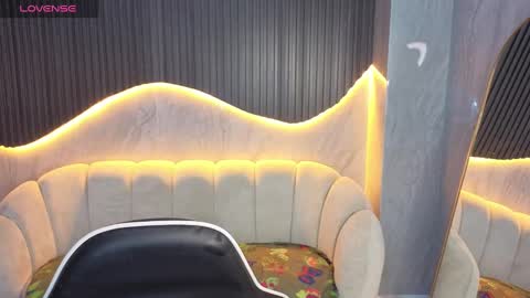 Online 800 to 1400 online show from September 30, 1:50 pm