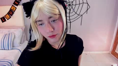 Maia online show from October 27, 12:22 pm