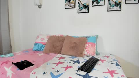 Maia online show from February 8, 12:28 pm