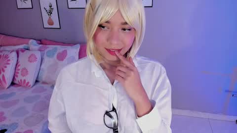 Maia online show from October 10, 12:54 pm