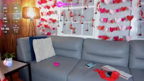 Snapshot of maiia_cute chatting on February 16, 1:49 am Maiia Cute  online show from February 16, 1:49 am