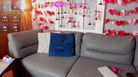 Snapshot of maiia_cute chatting on February 14, 1:45 am Maiia Cute  online show from February 14, 1:45 am
