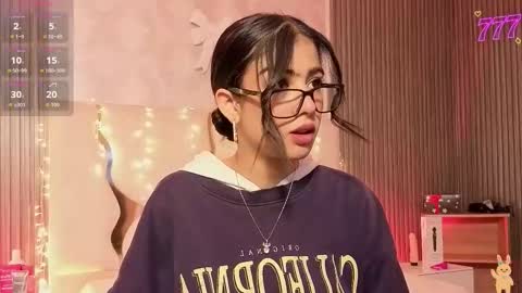 maiily_tay online show from January 16, 11:50 am