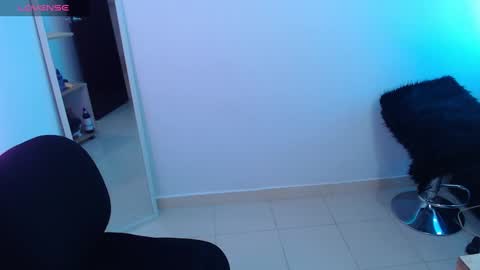 Snapshot of mailywindsor chatting on March 2, 1:53 pm Maily online show from March 2, 1:53 pm